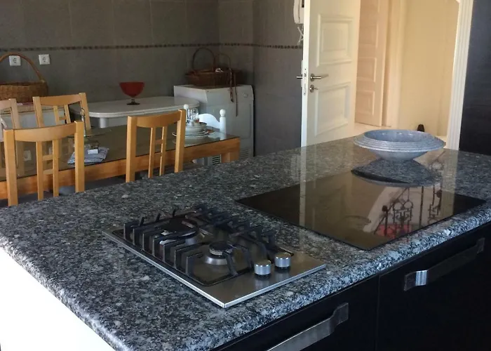 Sunny Golf And Free Parking