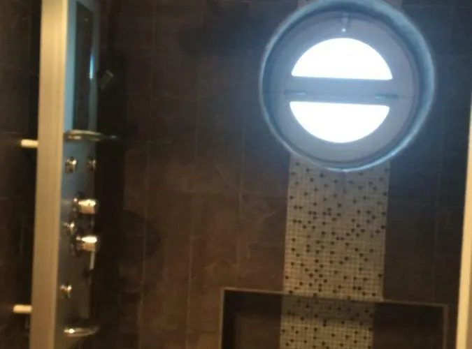 Sunny Golf And Free Parking