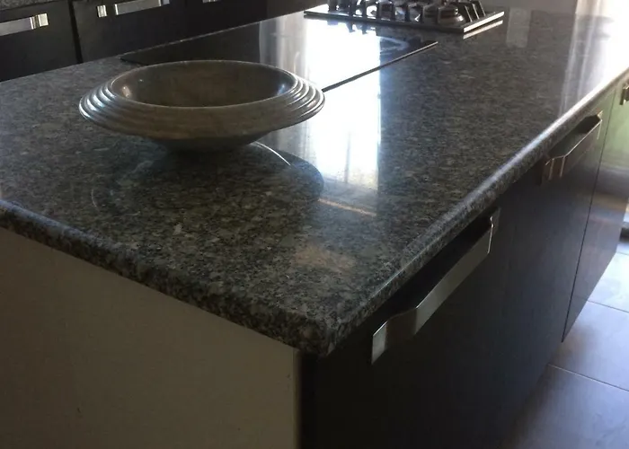 Sunny Golf And Free Parking